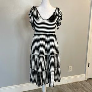 [Max Studio] Black/White Striped Dress - Size Small